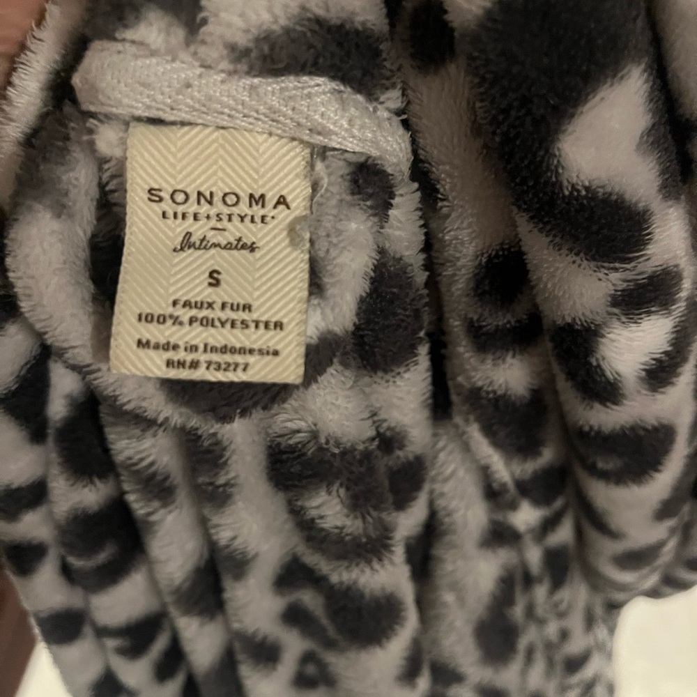 Leopard Print Women's Robe - Picture 3 of 3